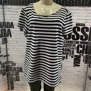 Elle XL Black/White Lined Perforated Striped Top